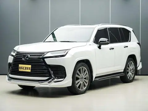 Lexus LX 2022 — фото 1