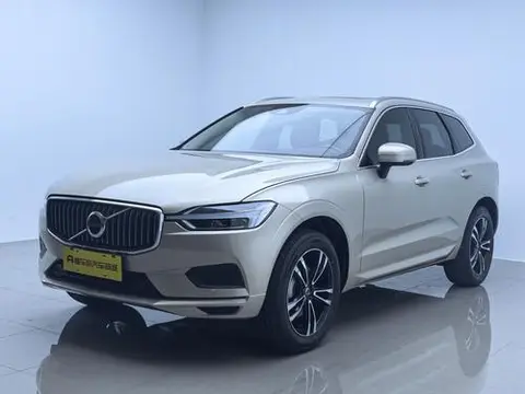 Volvo XC60 2019 — фото 1