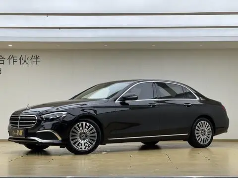 Mercedes-Benz E-Class 2023
