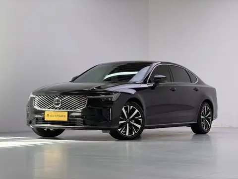 Volvo S90 2026