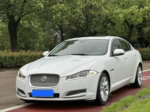 Jaguar XF 2012