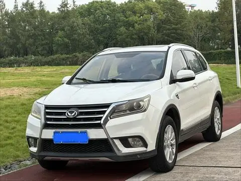 BAIC S6 2016