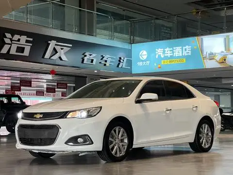 Chevrolet Malibu 2017 — фото 1