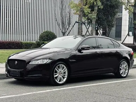 Jaguar XFL 2020