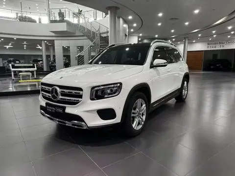 Mercedes-Benz GLB 2023 — фото 1