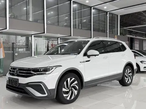Volkswagen Tiguan L 2023