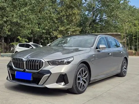BMW i5 2024 — фото 1