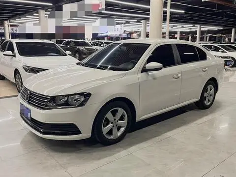 Volkswagen Lavida 2017 — фото 1