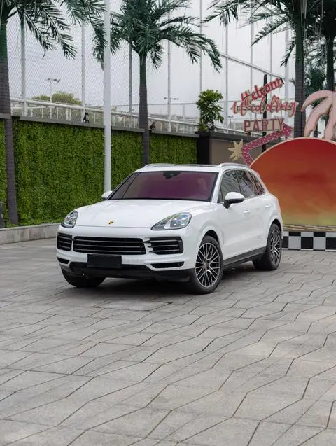 Porsche Cayenne 2019 — фото 1