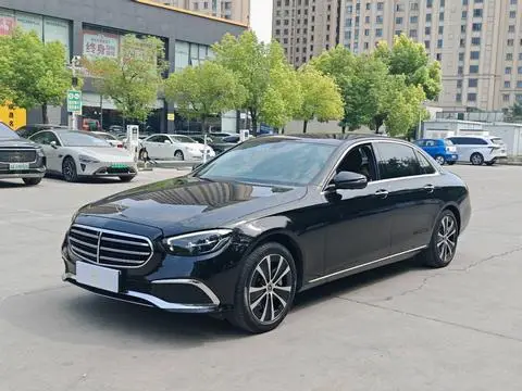 Mercedes-Benz E-Class PHEV 2022 — фото 1