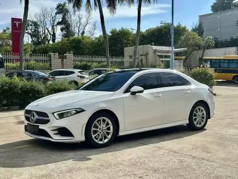 Mercedes-Benz A-Class 2022 — фото 1