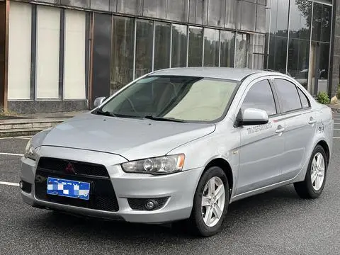 Mitsubishi 翼神 2010