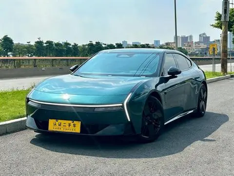 XPeng 小鹏P7 2025