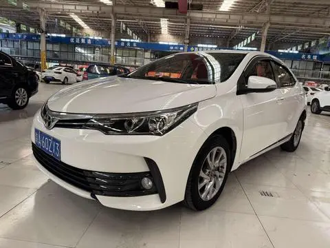 Toyota Corolla 2017 — фото 1