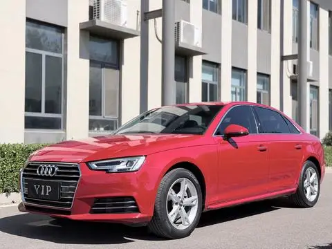 Audi A4L 2017 — фото 1