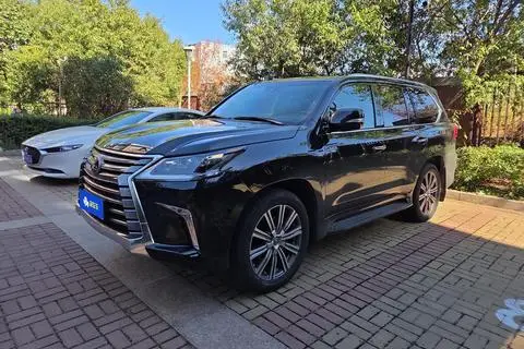 Lexus LX 2016