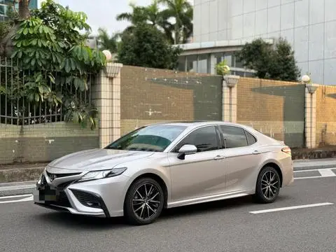 Toyota Camry 2021