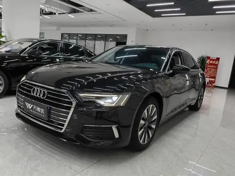 Audi A6L 2019 — фото 1