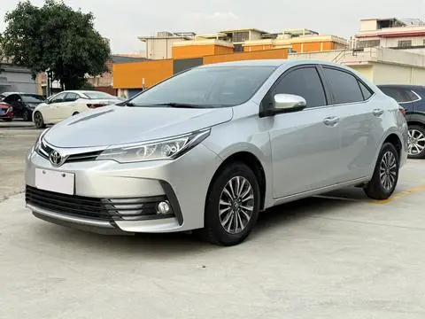 Toyota Corolla 2017 — фото 1