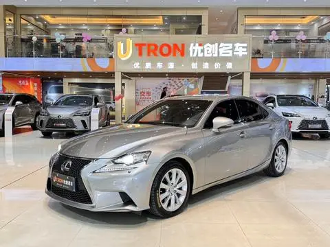Lexus IS 2015