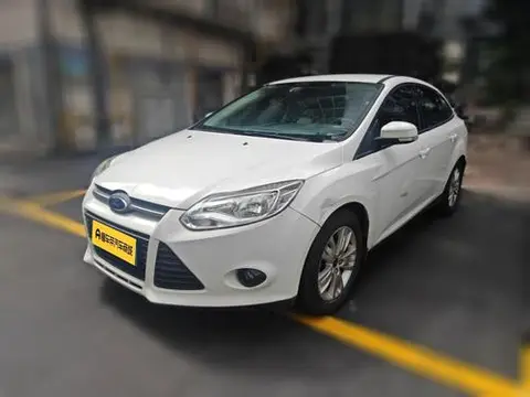 Ford Focus 2012 — фото 1
