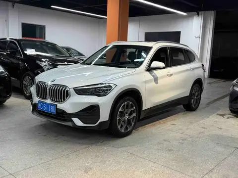 BMW X1 2020 — фото 1