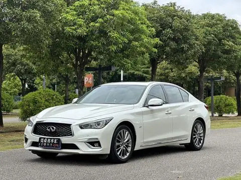 Infiniti Q50L 2018 — фото 1