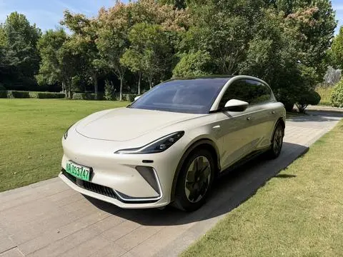 IM Motors 智己LS7 2023