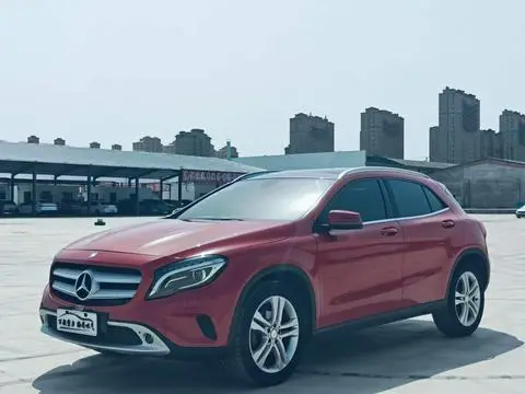 Mercedes-Benz GLA 2015
