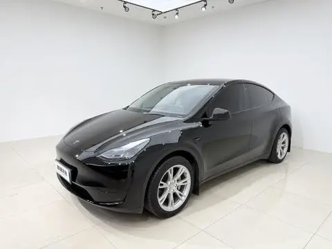 Tesla Model Y 2022 — фото 1