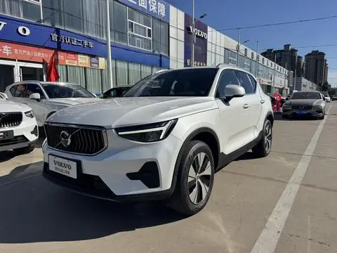 Volvo XC40 2024