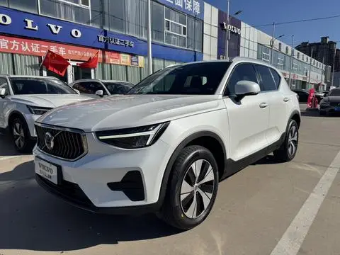 Volvo XC40 2024