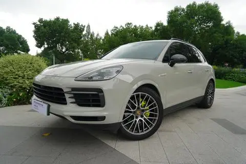 Porsche Cayenne E-Hybrid 2021 — фото 1
