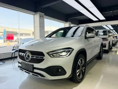 Mercedes-Benz GLA 2020