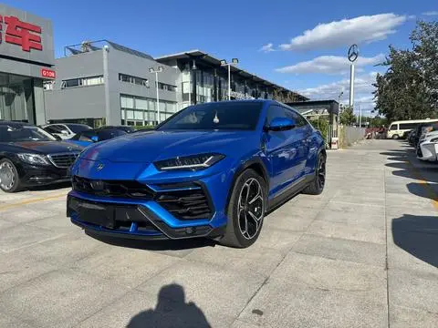 Lamborghini Urus 2018 — фото 1
