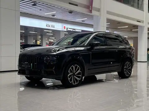 Lynk & Co 09 EM-P 2025