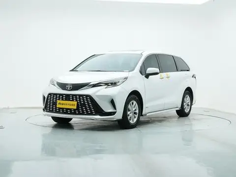 Toyota Granvia 2024