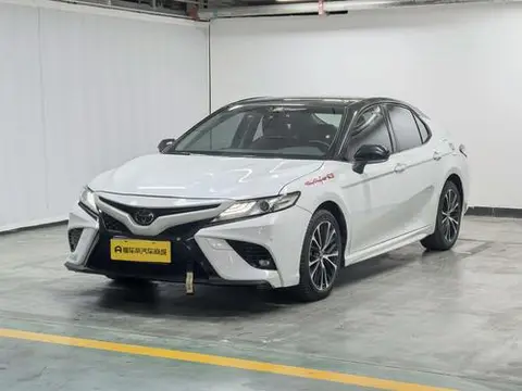 Toyota Camry 2019
