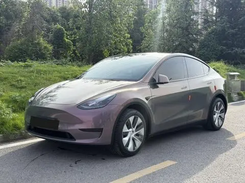 Tesla Model Y 2022 — фото 1