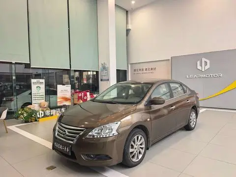 Nissan 轩逸 2012