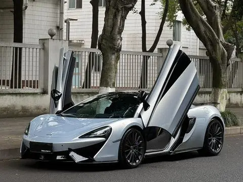 McLaren 570GT 2016