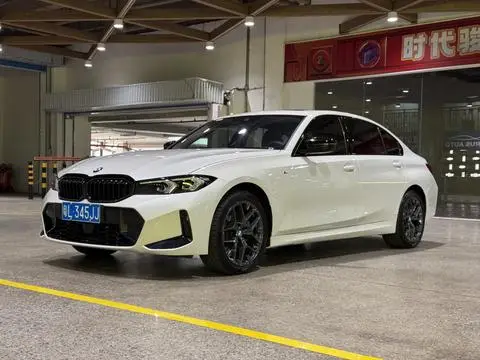 BMW 3 Series 2025 — фото 1