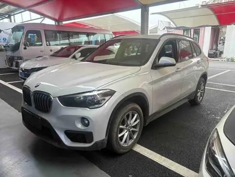 BMW X1 2018 — фото 1
