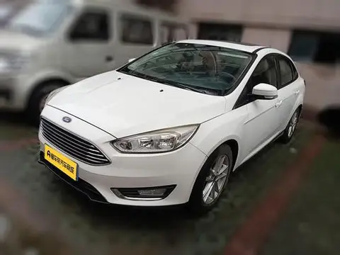 Ford Focus 2015 — фото 1