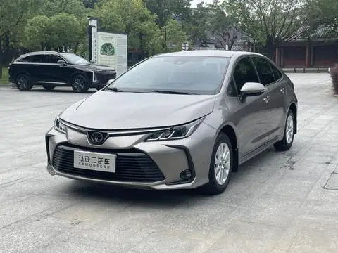 Toyota Corolla 2019 — фото 1