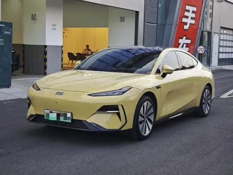 Geely E8 2024