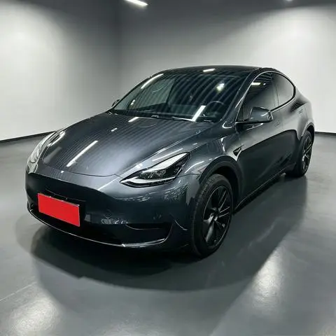 Tesla Model Y 2024 — фото 1