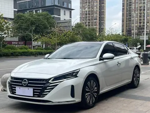 Nissan Teana 2022