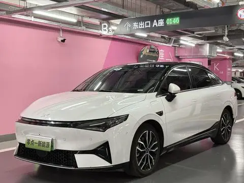XPeng 小鹏P5 2022