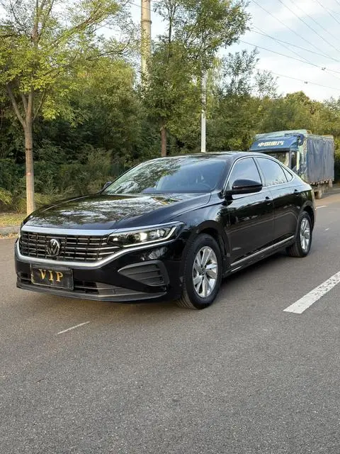 Volkswagen Passat 2023